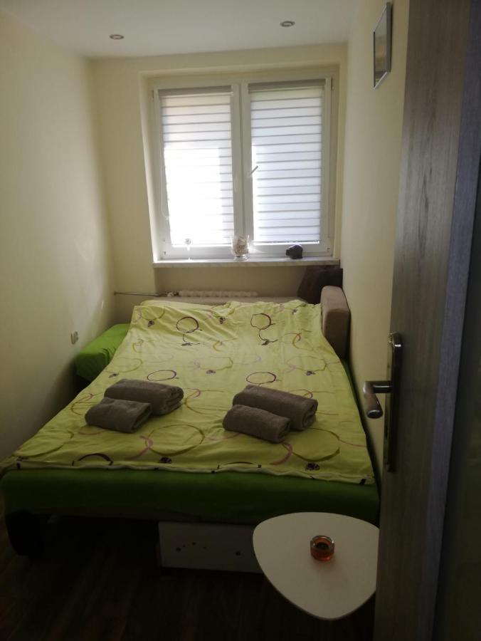 Apartament Dwupokojowy O Wysokim Standardzie Apartment รูดา ชลอสกา ภายนอก รูปภาพ